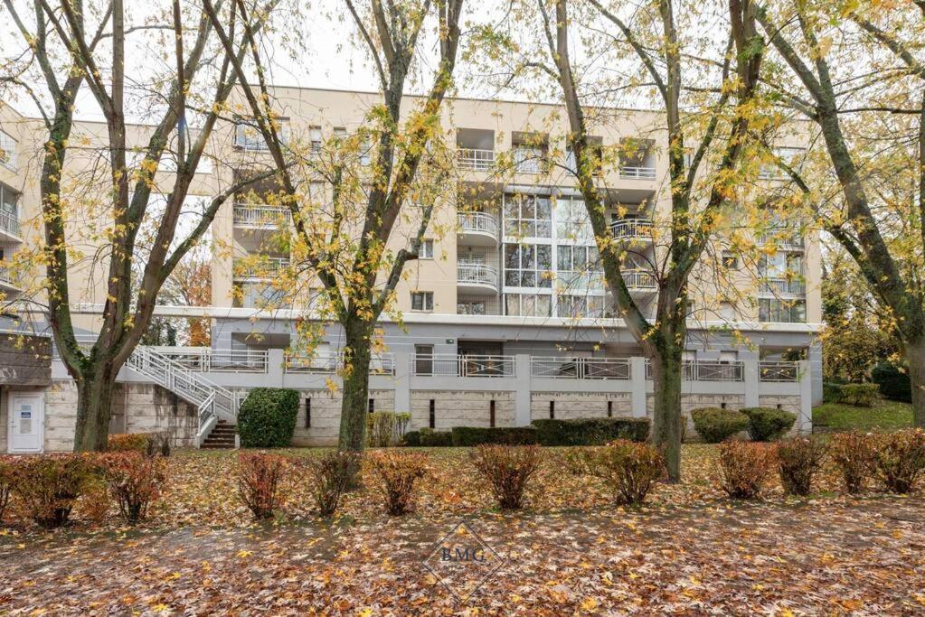 Appartement Proche De Disneyland Bmyguest Torcy  Exterior foto